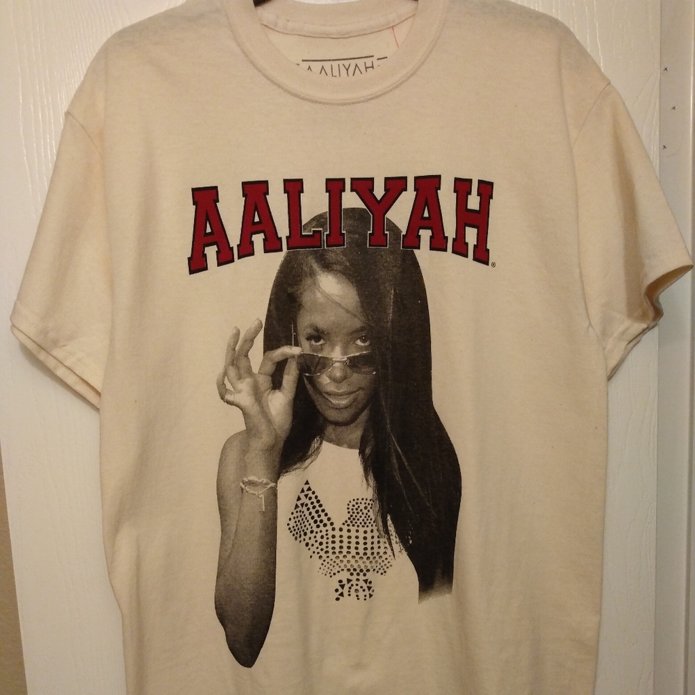 Aaliyah t-shirt